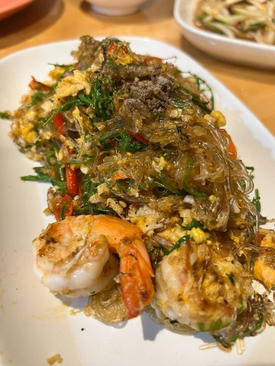 กุ้งผัดวุ้นเส้น