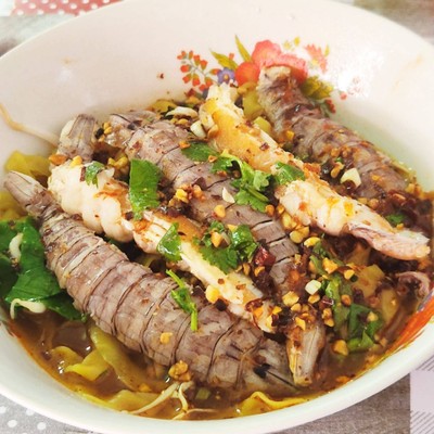 บะหมี่ต้มยำกั้งพิเศษ