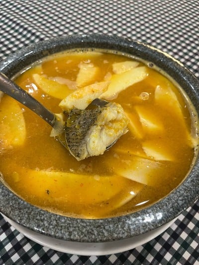 แกงเหลืองปลากะพงยอดมะพร้าว