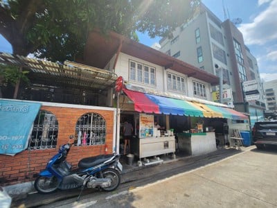 หน้าร้าน ก๋วยเตี๋ยวไก่ร้านนก By โก้-ธีรศักดิ์