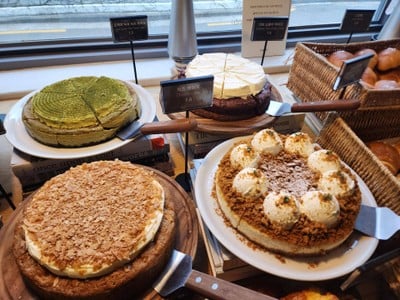 อาหาร หรือ เครื่องดื่ม