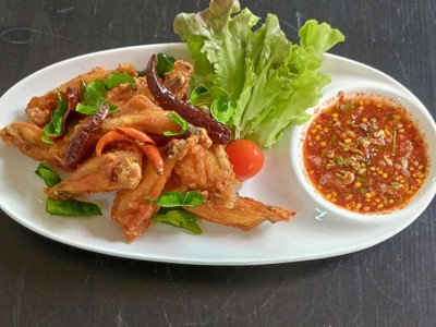 อาหาร หรือ เครื่องดื่ม