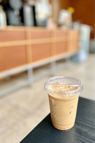 ☕️ Iced Es Yenn. (Price 70 Baht.)