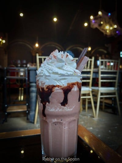 อาหาร หรือ เครื่องดื่ม