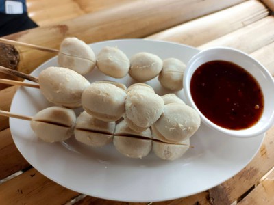 ลูกชิ้นปิ้ง