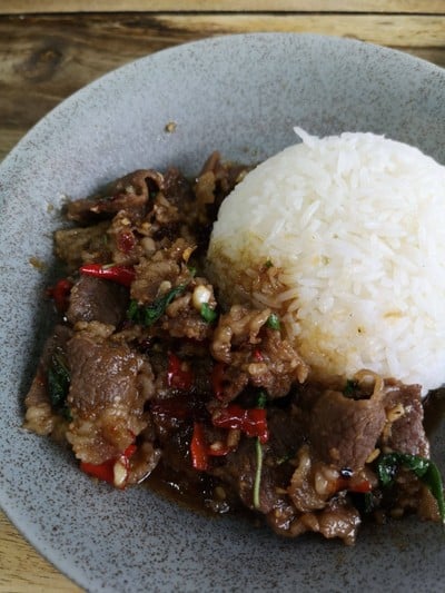 อาหาร หรือ เครื่องดื่ม