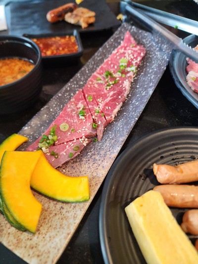 อาหาร หรือ เครื่องดื่ม