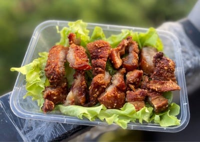 หมูสามชั้นทอดน้ำปลา