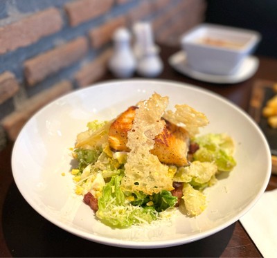 🥗 Salmon Caesar Salad. (Price 280++ Baht.)