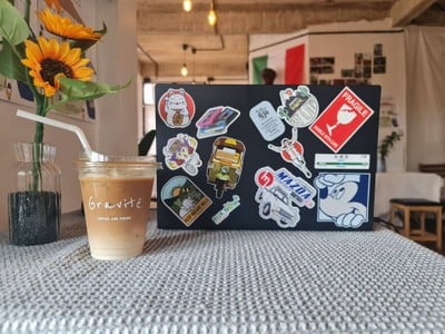 Gravité Coffee and Rooms