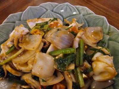 ปลาหมึกผัดไข่เค็ม