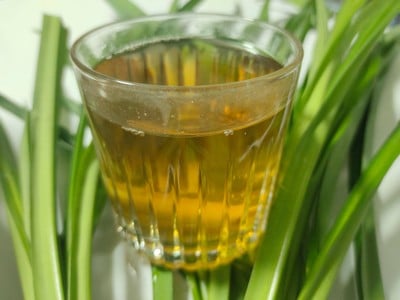 น้ำใบเตยตะไคร้หอม