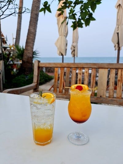 อาหาร หรือ เครื่องดื่ม