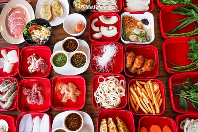 อาหาร หรือ เครื่องดื่ม