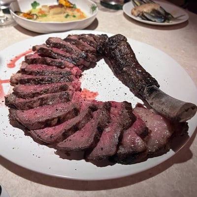 Tomahawk Wagyu Beef