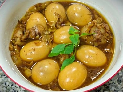 วิธีทำ พะโล้ไข่สามชั้นสไลซ์