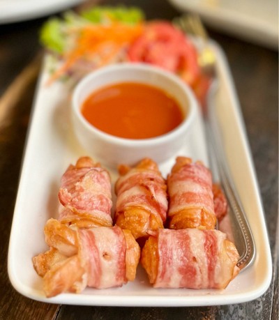 🥓 ไส้กรอกห่อเบคอน. (ราคา 78 บาท)