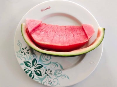 วิธีทำ วิธีปอกแตงโม ให้สวย วิธีทำ วิธีปอกแตงโม ให้สวย