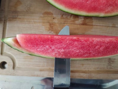 วิธีทำ วิธีปอกแตงโม ให้สวย วิธีทำ วิธีปอกแตงโม ให้สวย