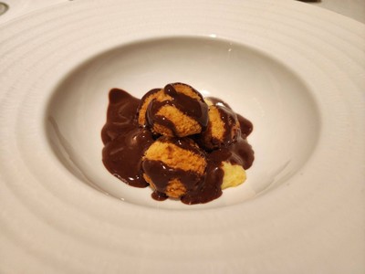 อาหาร หรือ เครื่องดื่ม