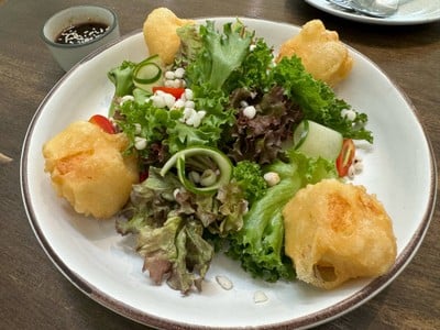 สลัดเต้าหู้เจ