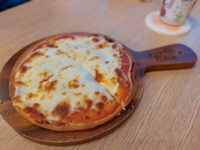 พิซซ่าชีส