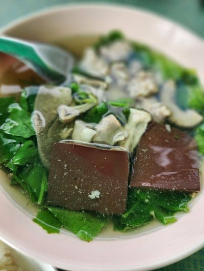 เกาเหลาเลือดหมู