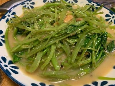 ผักบุ้งไทยผัดเต้าเจี้ยว