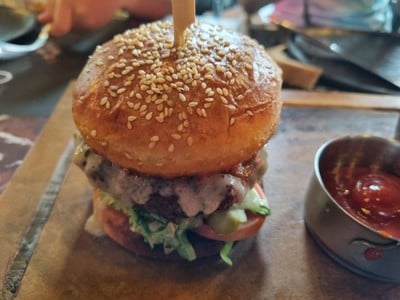 เบอร์เกอร์สไตล์โคคอต