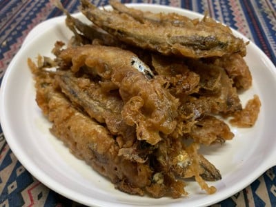 ปลาไข่ชุบแป้งทอด