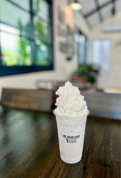 🥥 Coconut Fresh Milk Frappe. (Price 70 Baht.)