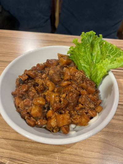 ก๋วยเตี๋ยวหมูตุ๋น