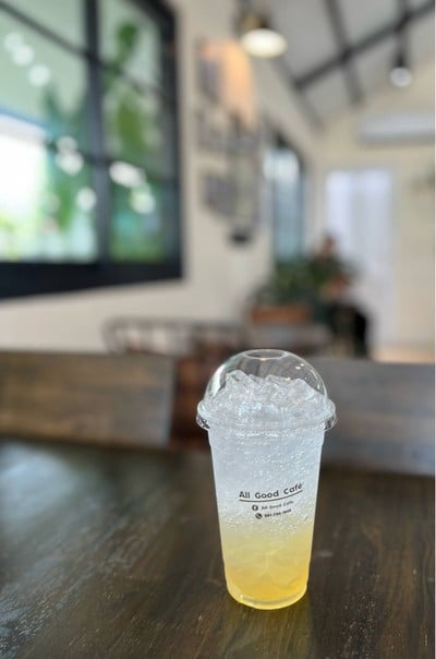 🍊 Yuzu Soda. (Price 50 Baht.)