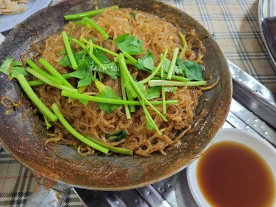 กุ้งอบวุ้นเส้น