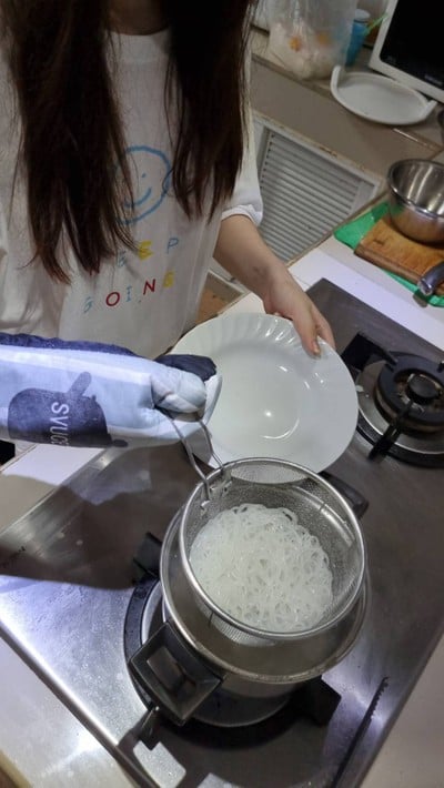 วิธีทำ ตำเส้นเล็ก