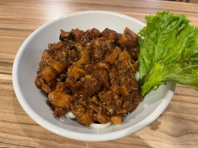 ก๋วยเตี๋ยวหมูตุ๋น