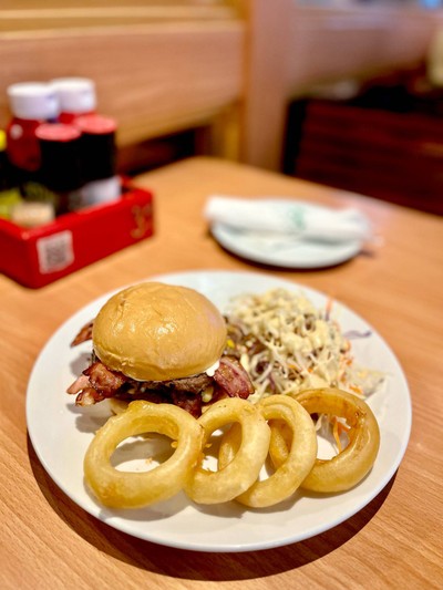 🍔 Double Bacon Cheese Burger. (Price 209 Baht.)