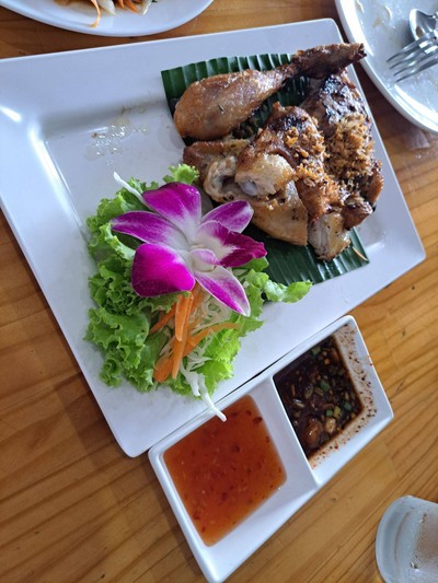 ไก่ย่างเขาสวนกวางครึ่งตัว