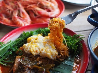 เส้นจันท์ผัดหมูชะมวง