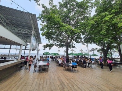 บรรยากาศ มุมอร่อย นาเกลือ