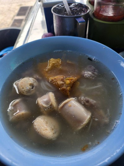 เส้นเล็กลูกรอกล้วน