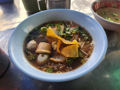 เส้นเล็กต้มยำน้ำ