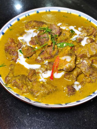 วิธีทำ แกงระแวงเนื้อแก้มวัว วิธีทำ แกงระแวงเนื้อแก้มวัว