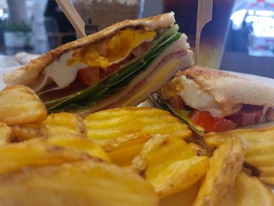 อาหาร หรือ เครื่องดื่ม