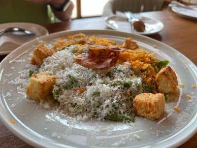 Brooks Brunch & Bar  เลียบคลองประปาแจ้งวัฒนะฝั่งเมืองทอง