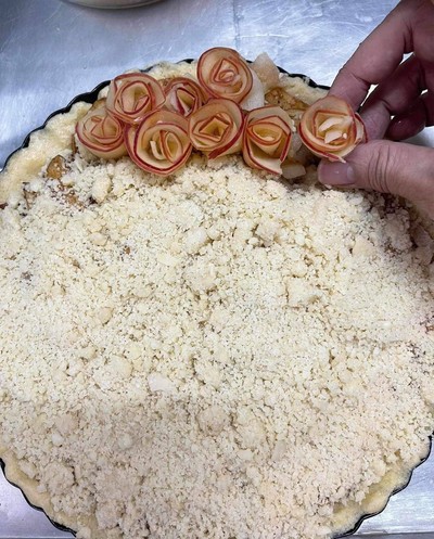 วิธีทำ Rose apple crumble tart 🌹GopOpOp style #WongnaiChef วิธีทำ Rose apple crumble tart 🌹GopOpOp style #WongnaiChef