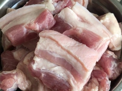 วิธีทำ สามชั้นตุ๋นเครื่องเทศ วิธีทำ สามชั้นตุ๋นเครื่องเทศ