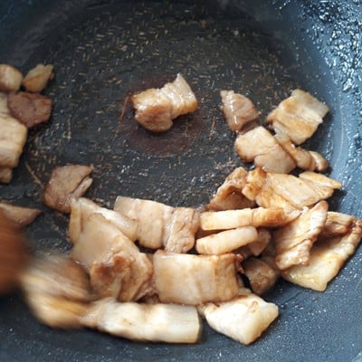 วิธีทำ หมูสามชั้นผัดซีอิ้ว วิธีทำ หมูสามชั้นผัดซีอิ้ว