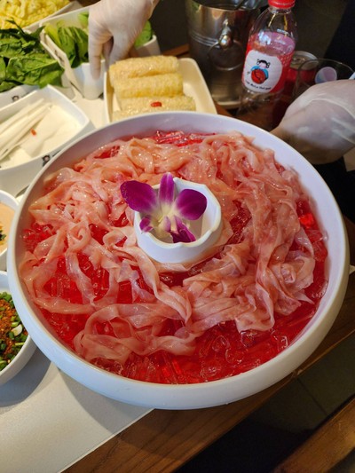 อาหาร หรือ เครื่องดื่ม