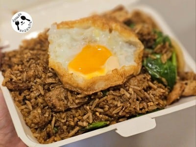ข้าวผัดรถไฟ (กลางวัน)